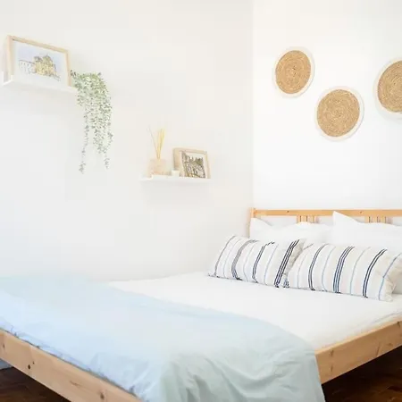 Апартаменты Duplex Overthetejo, 5 Min Belem Tower Лиссабон
