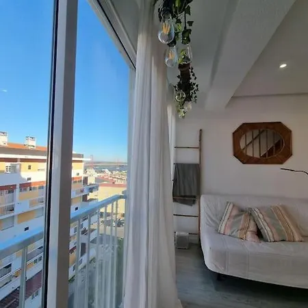 Apartment Duplex Overthetejo, 5 Min Belem Tower