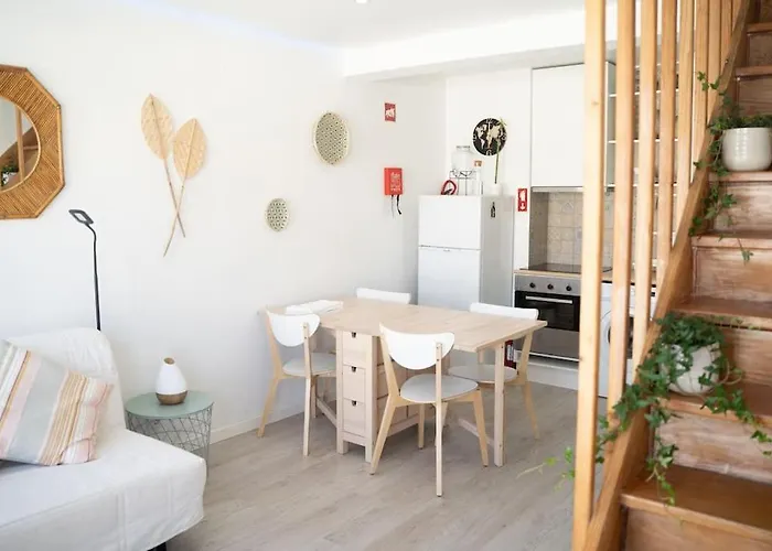 Appartamento Duplex Overthetejo, 5 Min Belém Tower Lisbona